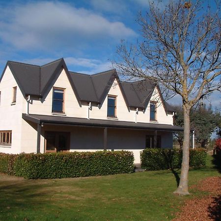 Whitestone Cottages Windwhistle ภายนอก รูปภาพ