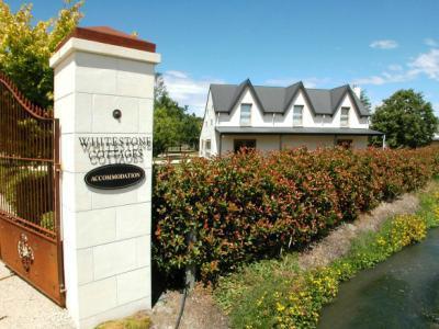 Whitestone Cottages Windwhistle ภายนอก รูปภาพ