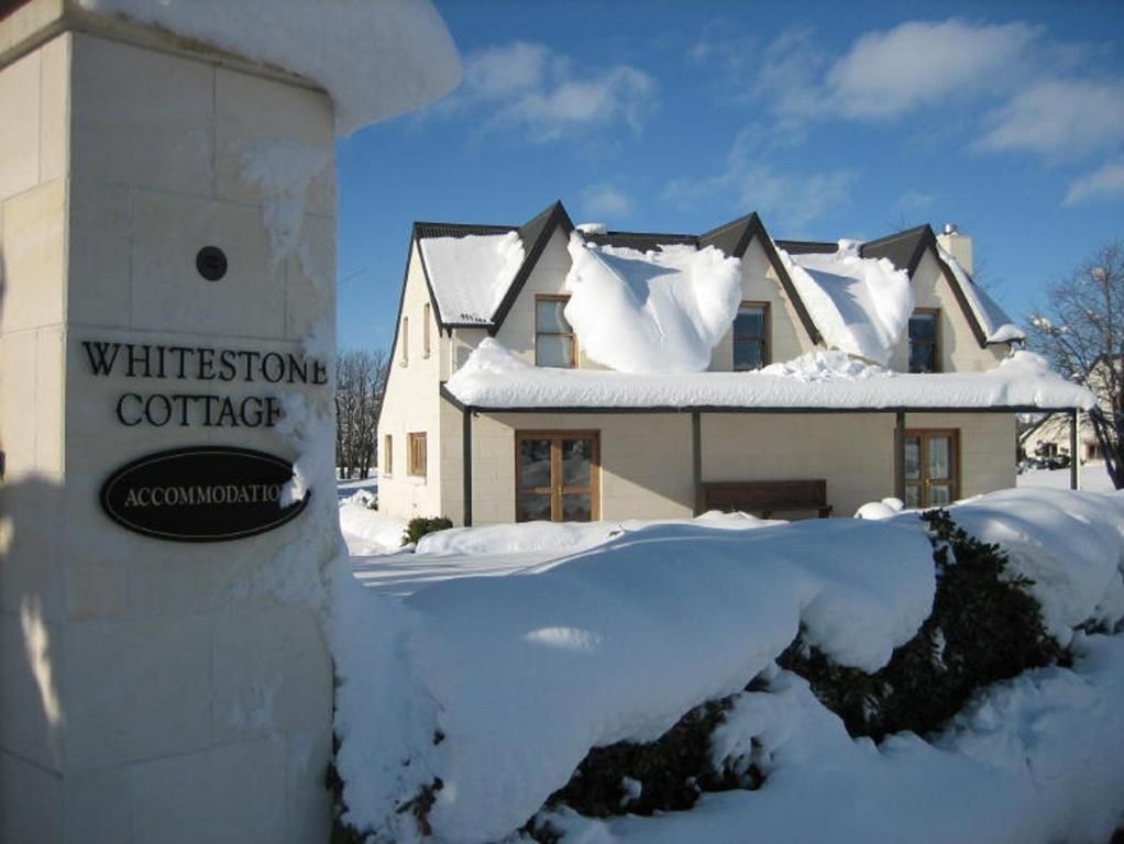 Whitestone Cottages Windwhistle ภายนอก รูปภาพ
