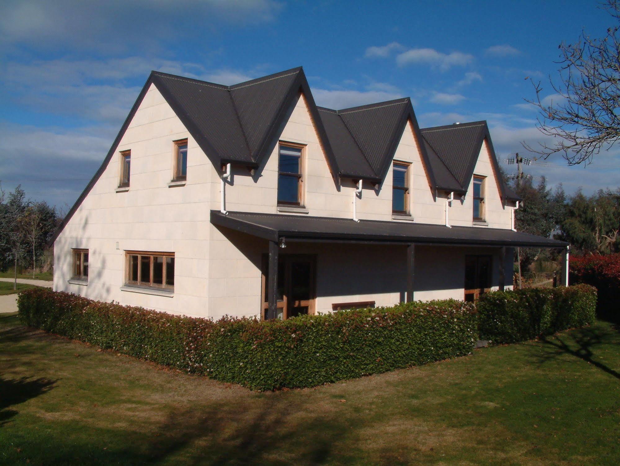 Whitestone Cottages Windwhistle ภายนอก รูปภาพ